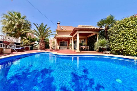 Villa for sale Torrevieja, Alicante, Spain 3 bedrooms, 253 sq.m. No. 127165 - photo 3