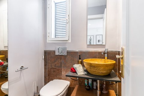Casa adosada en venta Madrid, España 5 dormitorios, 292 m2 No. 121763 - foto 12