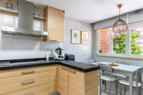 Casa adosada en venta Madrid, España 5 dormitorios, 292 m2 No. 121763 - foto 10
