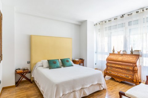 Casa adosada en venta Madrid, España 5 dormitorios, 292 m2 No. 121763 - foto 19