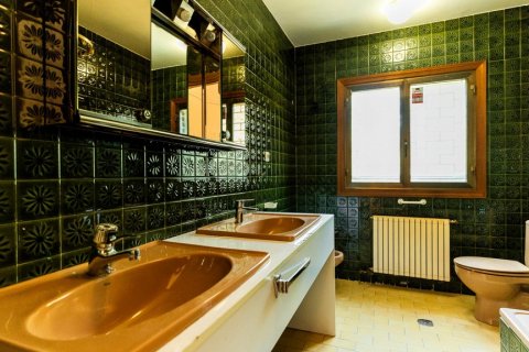 Villa for sale El Escorial, Madrid, Spain 4 bedrooms, 396 sq.m. No. 122263 - photo 29