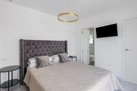 Huvila myytävänä Torrevieja, Alicante, Espanja, 3 makuuhuonetta, 95 m2 No. 125961 - kuva 29