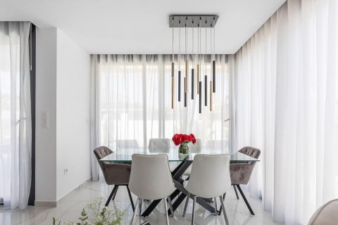 Huvila myytävänä Torrevieja, Alicante, Espanja, 3 makuuhuonetta, 95 m2 No. 125961 - kuva 7