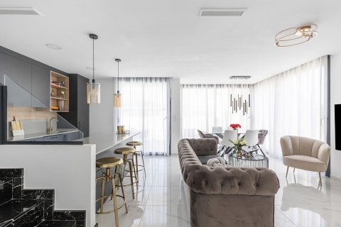 Huvila myytävänä Torrevieja, Alicante, Espanja, 3 makuuhuonetta, 95 m2 No. 125961 - kuva 18
