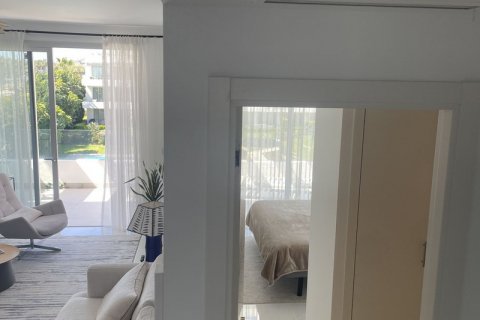 Продажа дуплекса Эстепона, Малага, Испания 3 спальни, 113м2 №127444 - фото 13