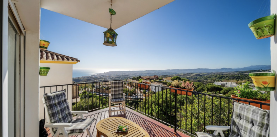 Māja Mijas Costa, Malaga, Spānijā 3 istabas, 133 m2 Nr. 127447