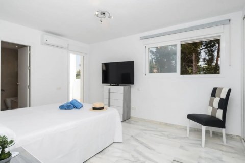 Townhouse for sale Badajoz, Spain 4 bedrooms, 180 sq.m. No. 127450 - photo 8