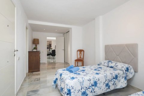 Townhouse for sale Badajoz, Spain 4 bedrooms, 180 sq.m. No. 127450 - photo 14