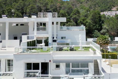 Duplex for sale Benahavis, Malaga, Spain 3 bedrooms, 135 sq.m. No. 127445 - photo 28