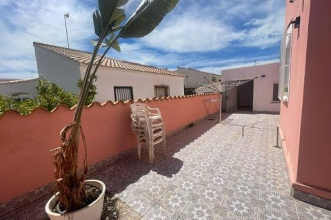 Huvila myytävänä Alicante, Espanja, 5 makuuhuonetta, 120 m2 No. 131837 - kuva 8