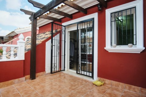 Townhouse for sale Alicante, Spain 3 bedrooms, 150 sq.m. No. 131840 - photo 27