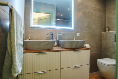 Townhouse for sale Alicante, Spain 3 bedrooms, 150 sq.m. No. 131840 - photo 16