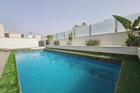 Villa for sale Alicante, Spain 5 bedrooms, 241 sq.m. No. 131836 - photo 5
