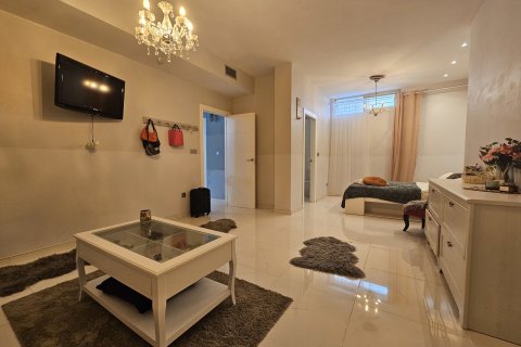Villa for sale Alicante, Spain 5 bedrooms, 241 sq.m. No. 131836 - photo 30