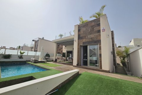 Villa for sale Alicante, Spain 5 bedrooms, 241 sq.m. No. 131836 - photo 1