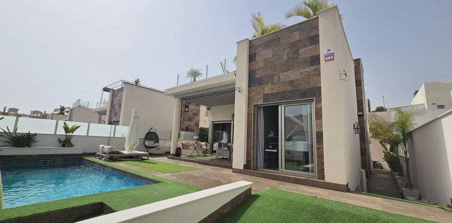 Villa Alicante, Spain 5 bedrooms, 241 sq.m. No. 131836