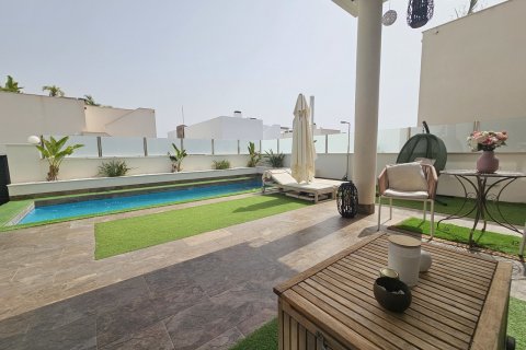 Villa for sale Alicante, Spain 5 bedrooms, 241 sq.m. No. 131836 - photo 4