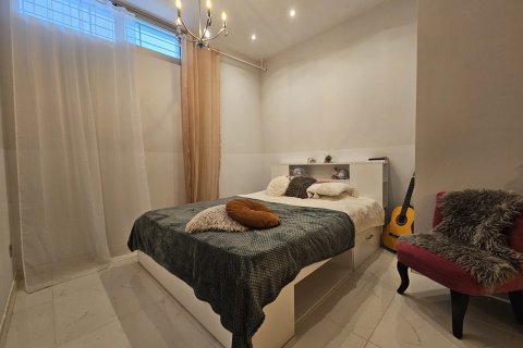 Villa for sale Alicante, Spain 5 bedrooms, 241 sq.m. No. 131836 - photo 28