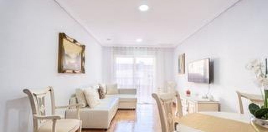 Appartamento Torrevieja, Alicante, Spagna 4 camere da letto, 112 mq. N° 124943