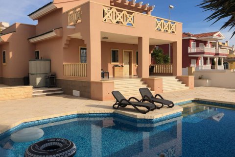 Villa in vendita Ciudad Quesada, Alicante, Spagna 4 camere da letto, 190 mq. N° 124941 - foto 1