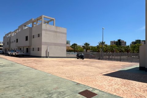 Bungalow for sale Pilar de la Horadada, Alicante, Spain 70 sq.m. No. 127289 - photo 30
