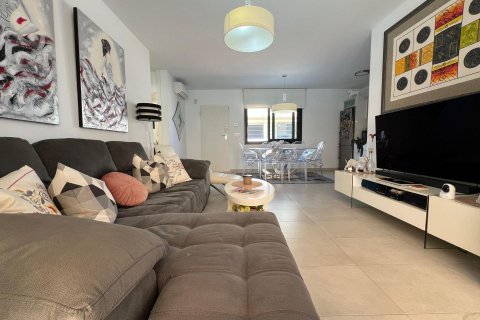 Bungalow for sale Pilar de la Horadada, Alicante, Spain 70 sq.m. No. 127289 - photo 8