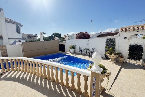 Villa à vendre La Zenia, Alicante, Espagne, 4 chambres, 177 m2 No. 129456 - photo 20