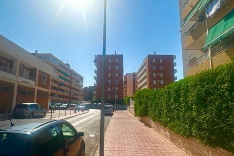 Apartment for sale Punta Prima, Alicante, Spain 3 bedrooms, 92 sq.m. No. 131681 - photo 4