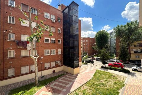 Lägenhet till salu Madrid, Spanien 3 sovrum, 73 kvm. Nr. 127189 - foto 8