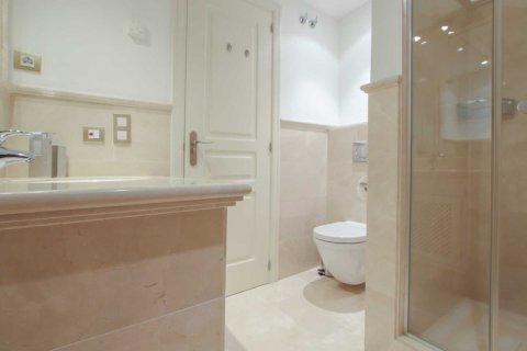 Kaupunkipientalo myytävänä Benahavis, Malaga, Espanja, 3 makuuhuonetta, 180 m2 No. 127455 - kuva 18