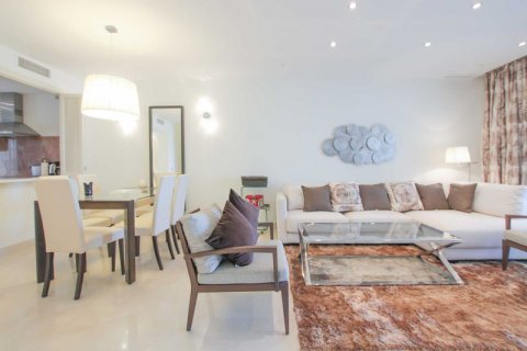 Kaupunkipientalo myytävänä Benahavis, Malaga, Espanja, 3 makuuhuonetta, 180 m2 No. 127455 - kuva 6