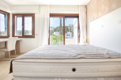 Kaupunkipientalo myytävänä Benahavis, Malaga, Espanja, 3 makuuhuonetta, 180 m2 No. 127455 - kuva 17