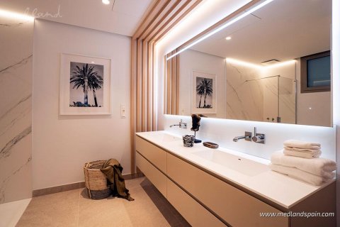 Apartment for sale Benahavis, Malaga, Spain 3 bedrooms, 174.41 sq.m. No. 129149 - photo 14