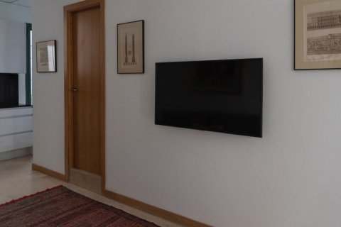 Apartment for rent Madrid, Spain 2 bedrooms, 90 sq.m. No. 129013 - photo 6