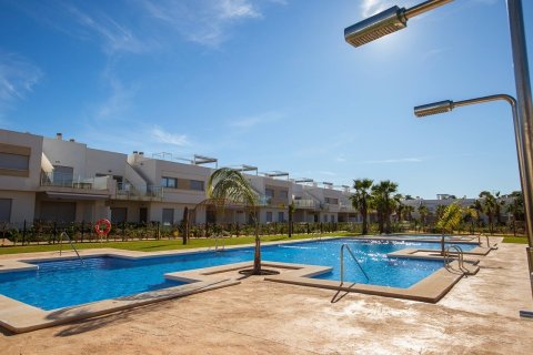 Bungalow till salu Vistabella, Alicante, Spanien 2 sovrum, 81 kvm. Nr. 131385 - foto 1