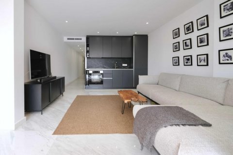 Apartamento en venta Portals Nous, Mallorca, España 2 dormitorios, 70 m2 No. 47385 - foto 1