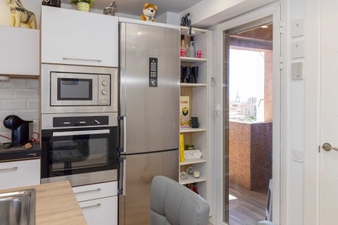 Apartment for sale Malaga, Spain 2 bedrooms, 81 sq.m. No. 121935 - photo 13