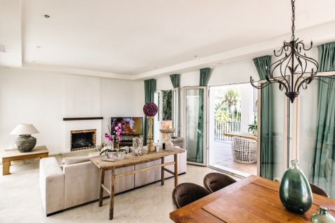 Villa in vendita Malaga, Spagna 5 camere da letto, 407 mq. N° 124730 - foto 8