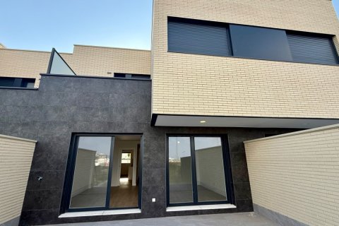 Kamienica Tres Cantos, Madrid, Hiszpania 4 sypialnie, 332 mkw. nr 124731 – zdjęcie 3