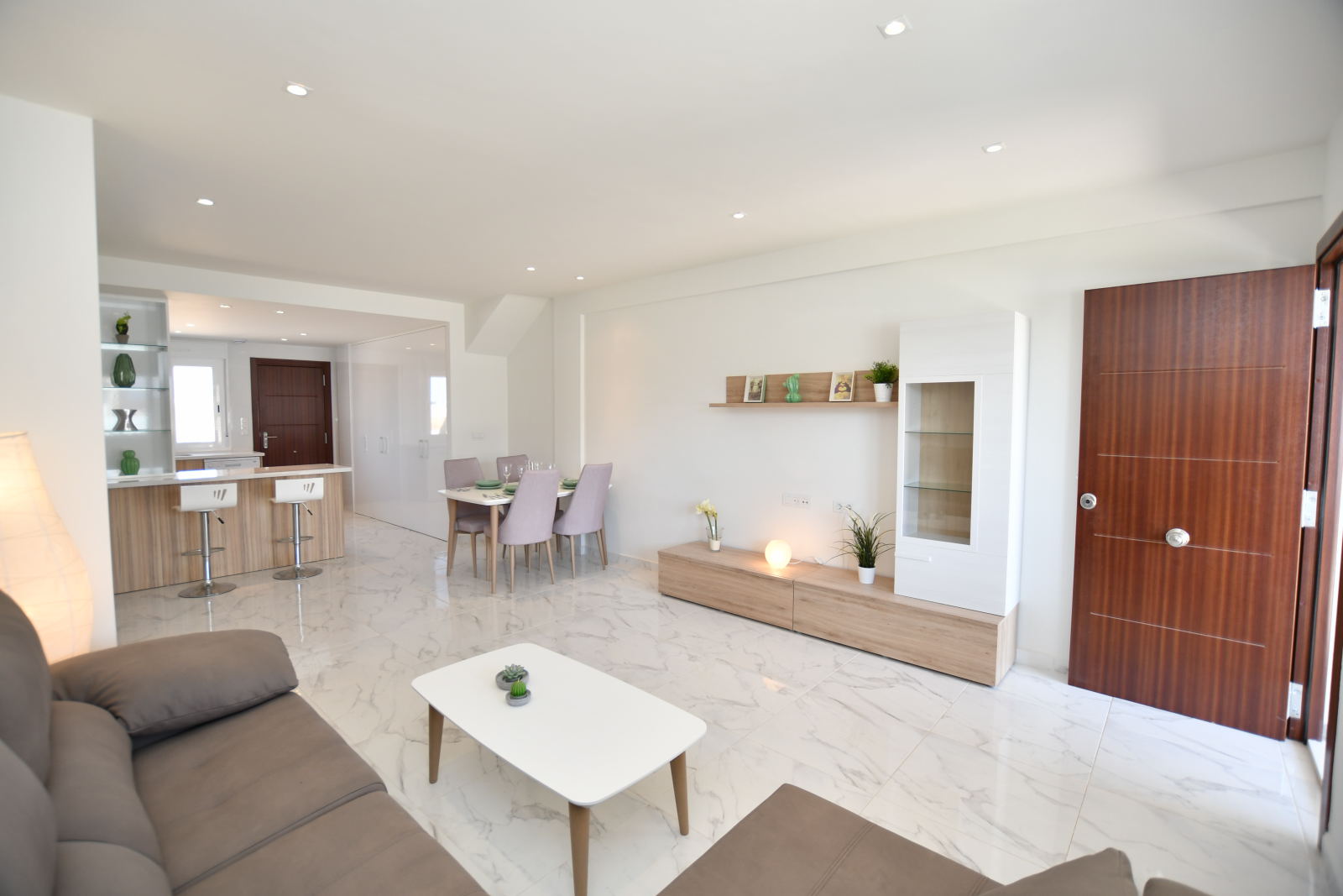 Dzīvoklis San Miguel de Salinas, Alicante, Spānijā 2 istabas, 73 m2 Nr. 130779