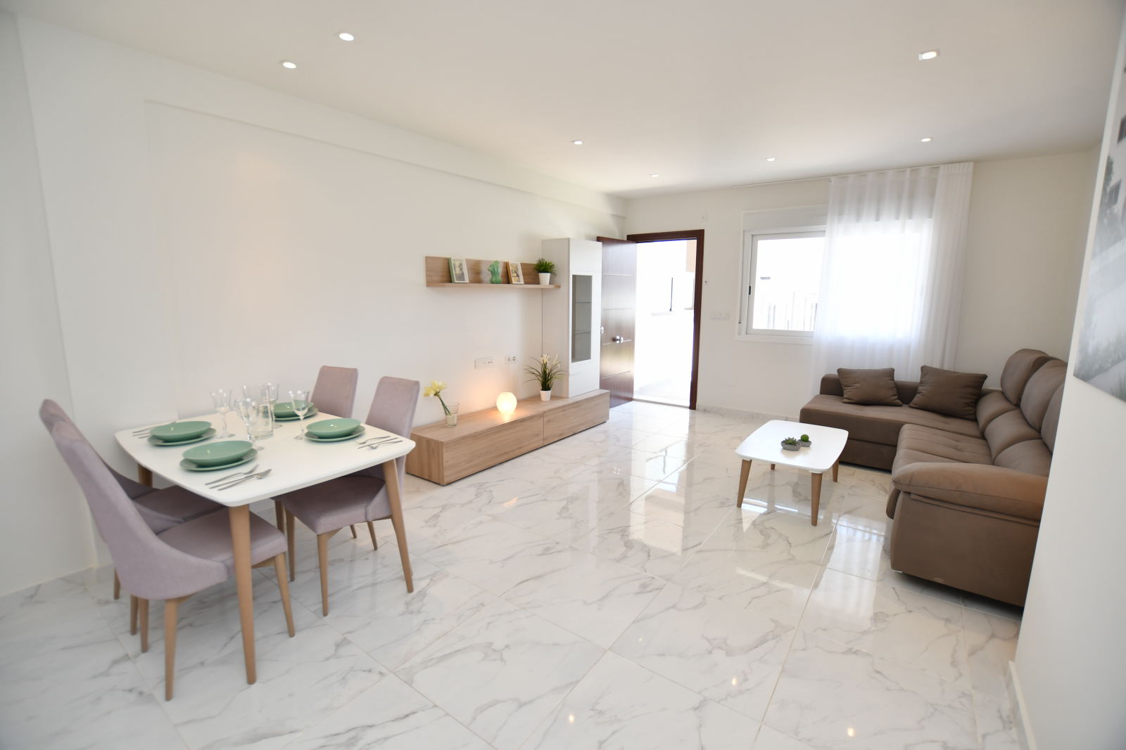 Dzīvoklis San Miguel de Salinas, Alicante, Spānijā 2 istabas, 73 m2 Nr. 130779