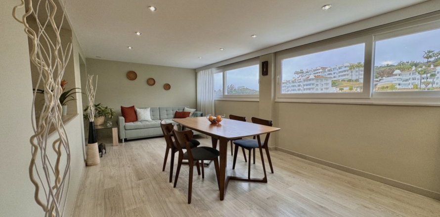 House Mijas Costa, Malaga, Spain 3 bedrooms, 217 sq.m. No. 130725
