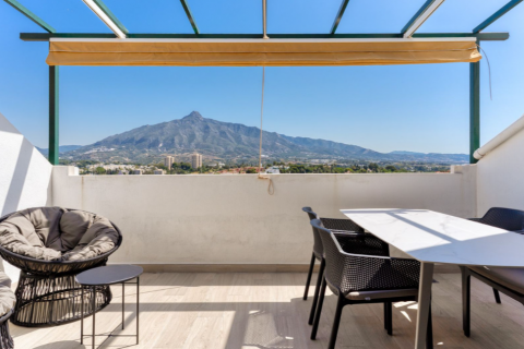 Duplex for sale Nueva Andalucia, Malaga, Spain 2 bedrooms, 97 sq.m. No. 127540 - photo 7