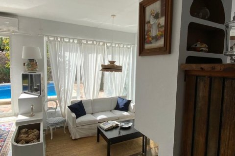 Villa for rent El Puerto de Santa Maria, Cadiz, Spain 4 bedrooms, 240 sq.m. No. 122178 - photo 12