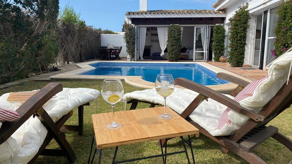 Huvila El Puerto de Santa Maria, Cadiz, Espanja 4 makuuhuonetta, 240 m2 No. 122178