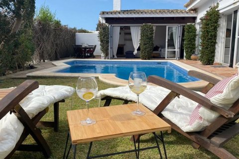Villa for rent El Puerto de Santa Maria, Cadiz, Spain 4 bedrooms, 240 sq.m. No. 122178 - photo 4