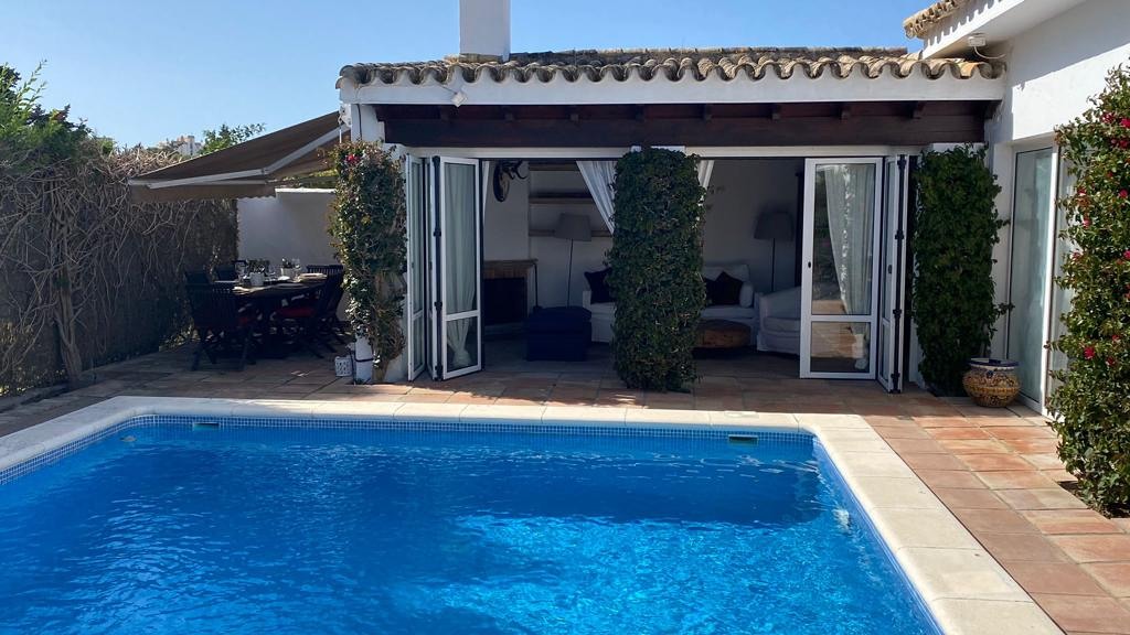 Huvila El Puerto de Santa Maria, Cadiz, Espanja 4 makuuhuonetta, 240 m2 No. 122178
