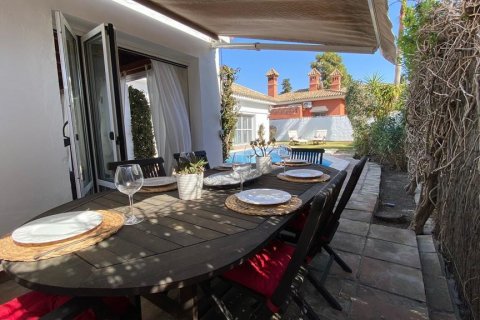 Villa for rent El Puerto de Santa Maria, Cadiz, Spain 4 bedrooms, 240 sq.m. No. 122178 - photo 20