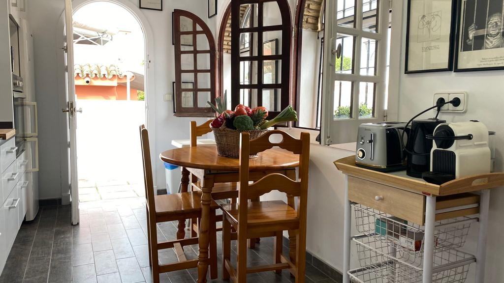 Huvila El Puerto de Santa Maria, Cadiz, Espanja 4 makuuhuonetta, 240 m2 No. 122178