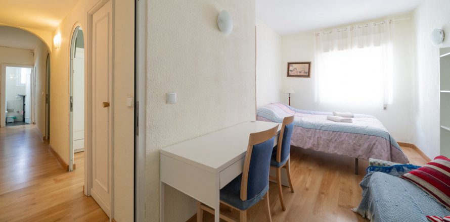 Dzīvoklis Madrid, Spānijā 5 istabas, 140 m2 Nr. 122175